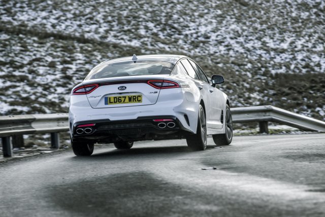 2019_kia_stinger_gt-line_uk_model_012.jpg