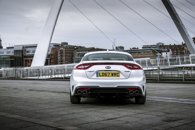 2019_kia_stinger_gt-line_uk_model_005.jpg